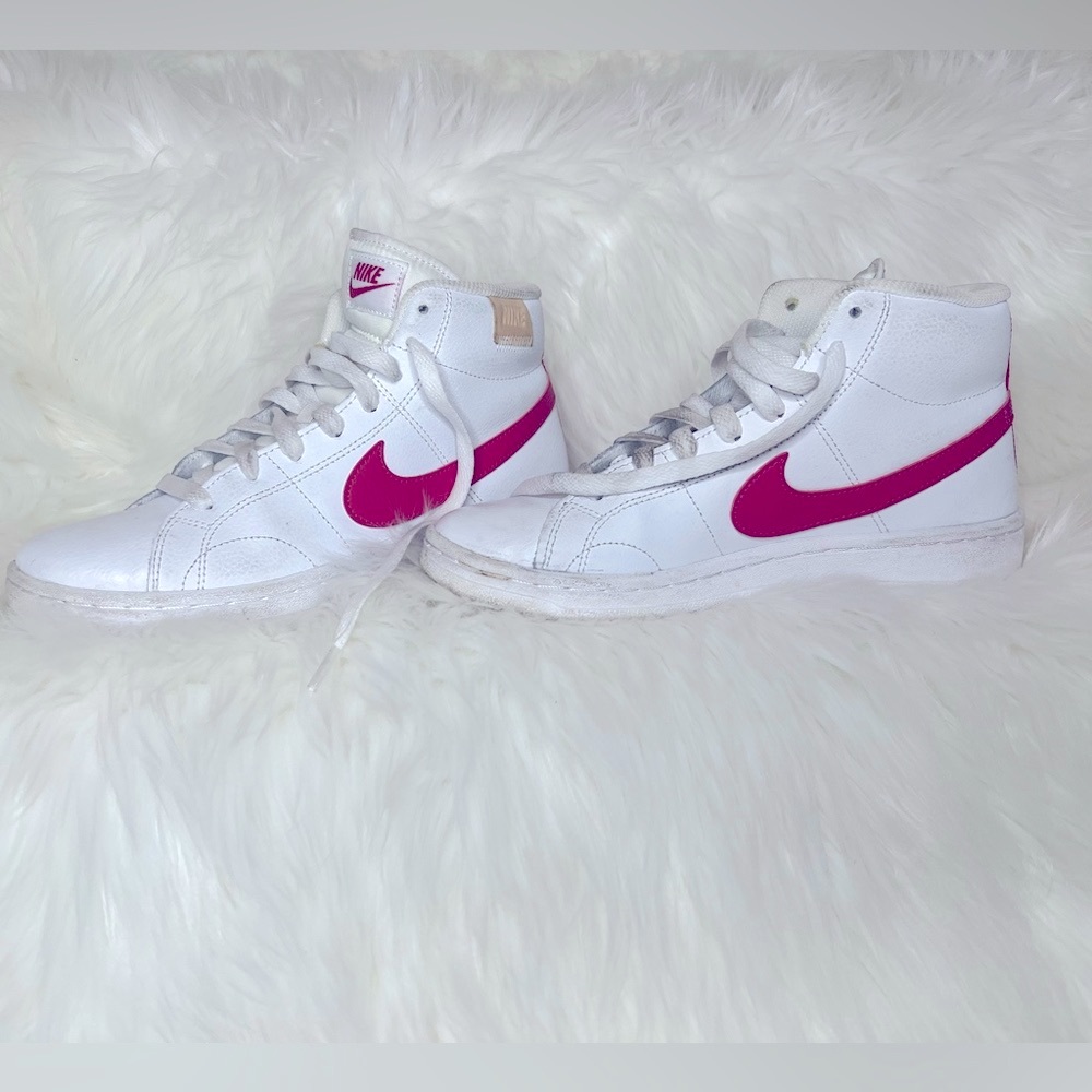 Nike White and Pink High-Tops